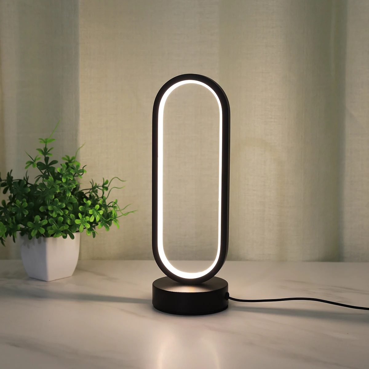Luminária de Mesa Minimalista