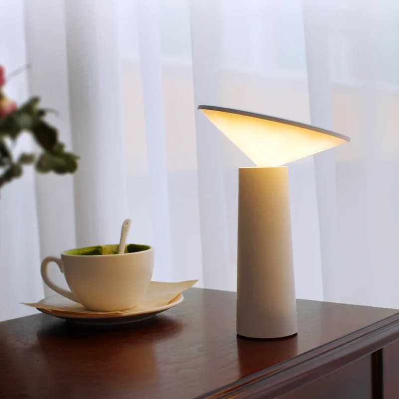 Luminária de Mesa Moderna sensível ao toque