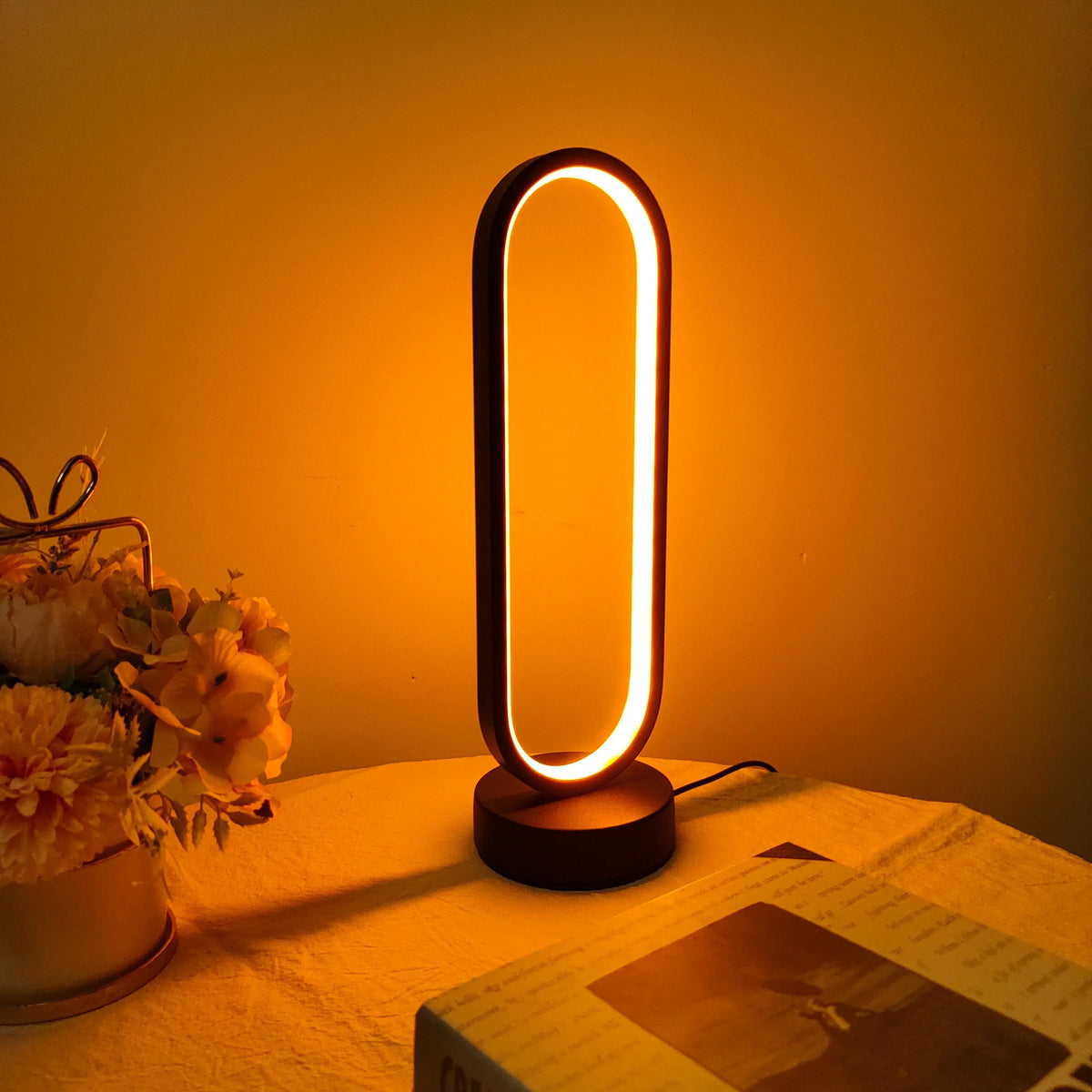 Luminária de Mesa Minimalista